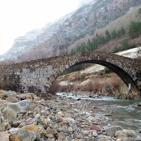 Pinsapo Canfranc-estacion Daire