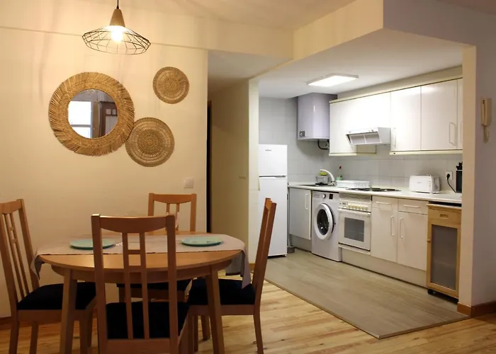 Pinsapo Canfranc-estacion *